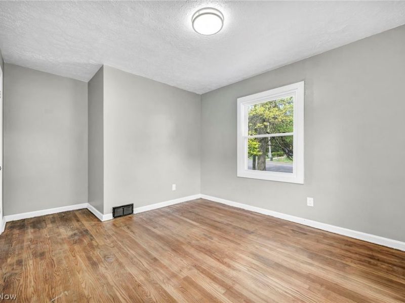1574 East Avenue, Akron, OH 44314 Photo 23