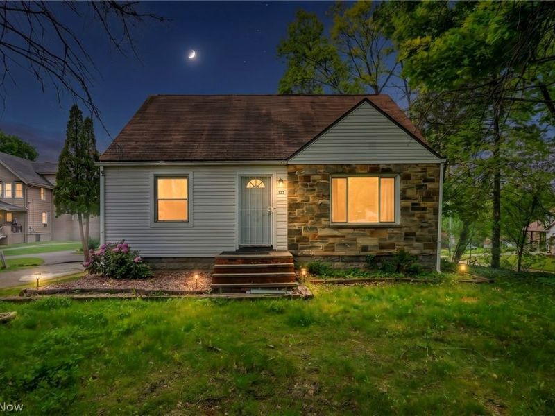 1574 East Avenue, Akron, OH 44314 Photo 4