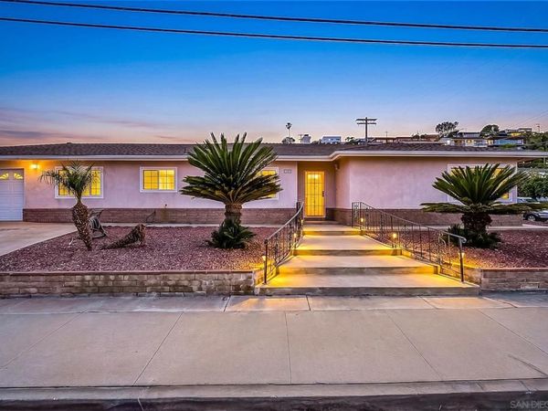 1840 Locust St, San Diego, CA 92106