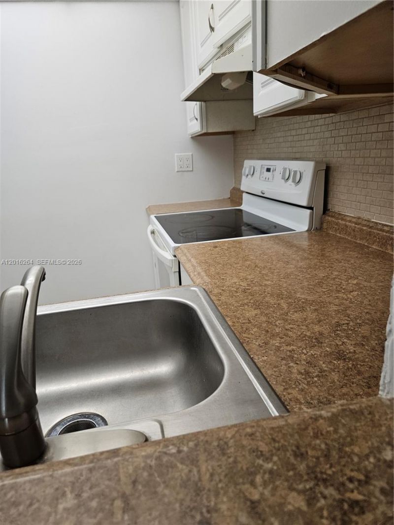 11780 SW 18th St , Unit 214-2, Miami, FL 33175 Photo
