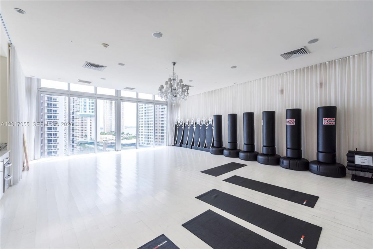 485 Brickell Ave, Unit 4606, Miami, FL 33131 Photo