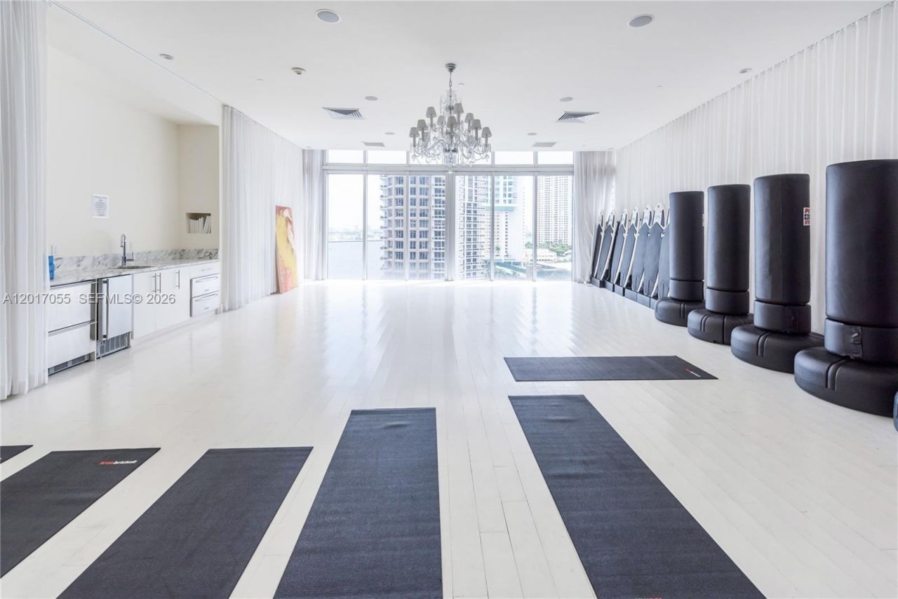 485 Brickell Ave, Unit 4606, Miami, FL 33131 Photo