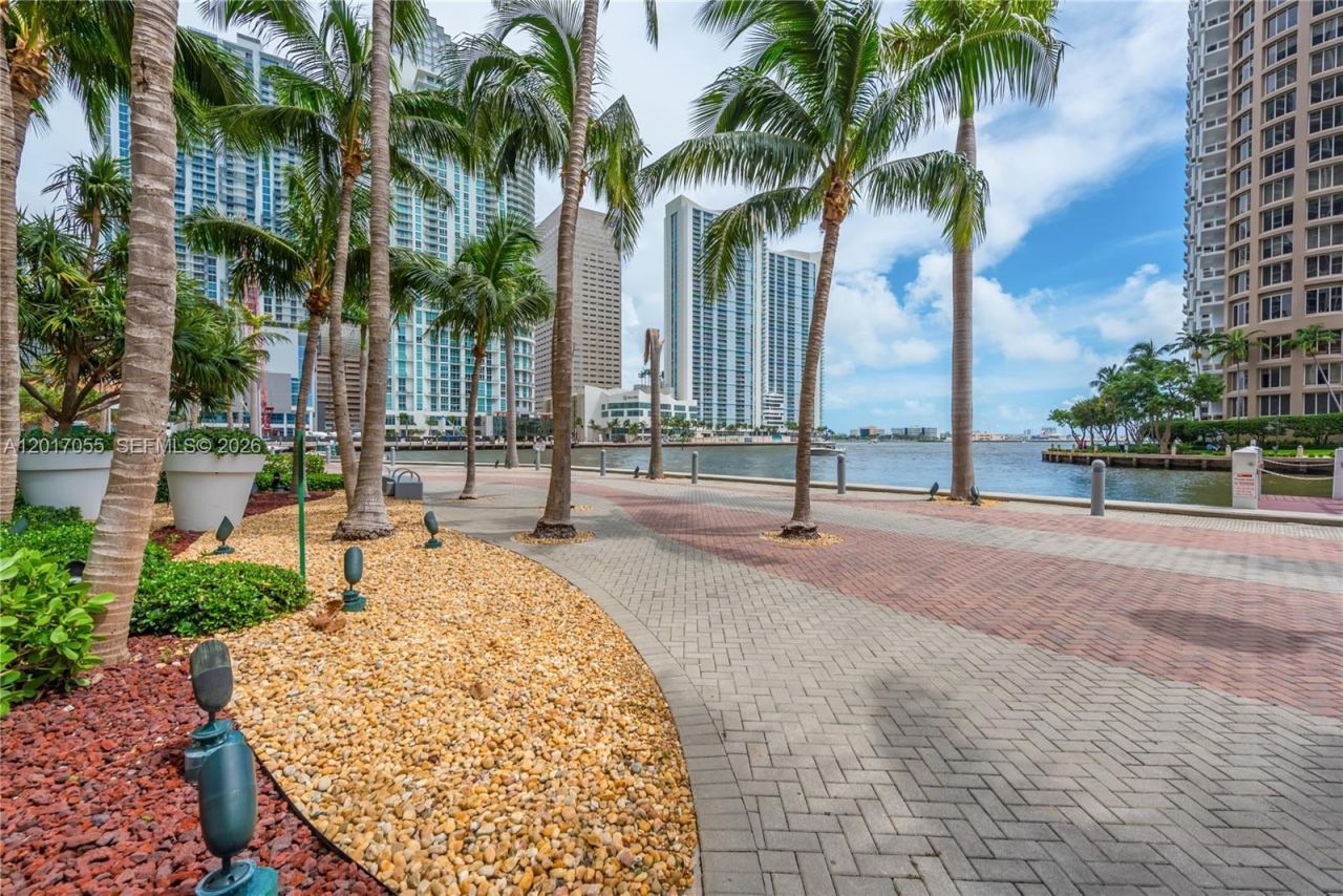 485 Brickell Ave, Unit 4606, Miami, FL 33131 Photo