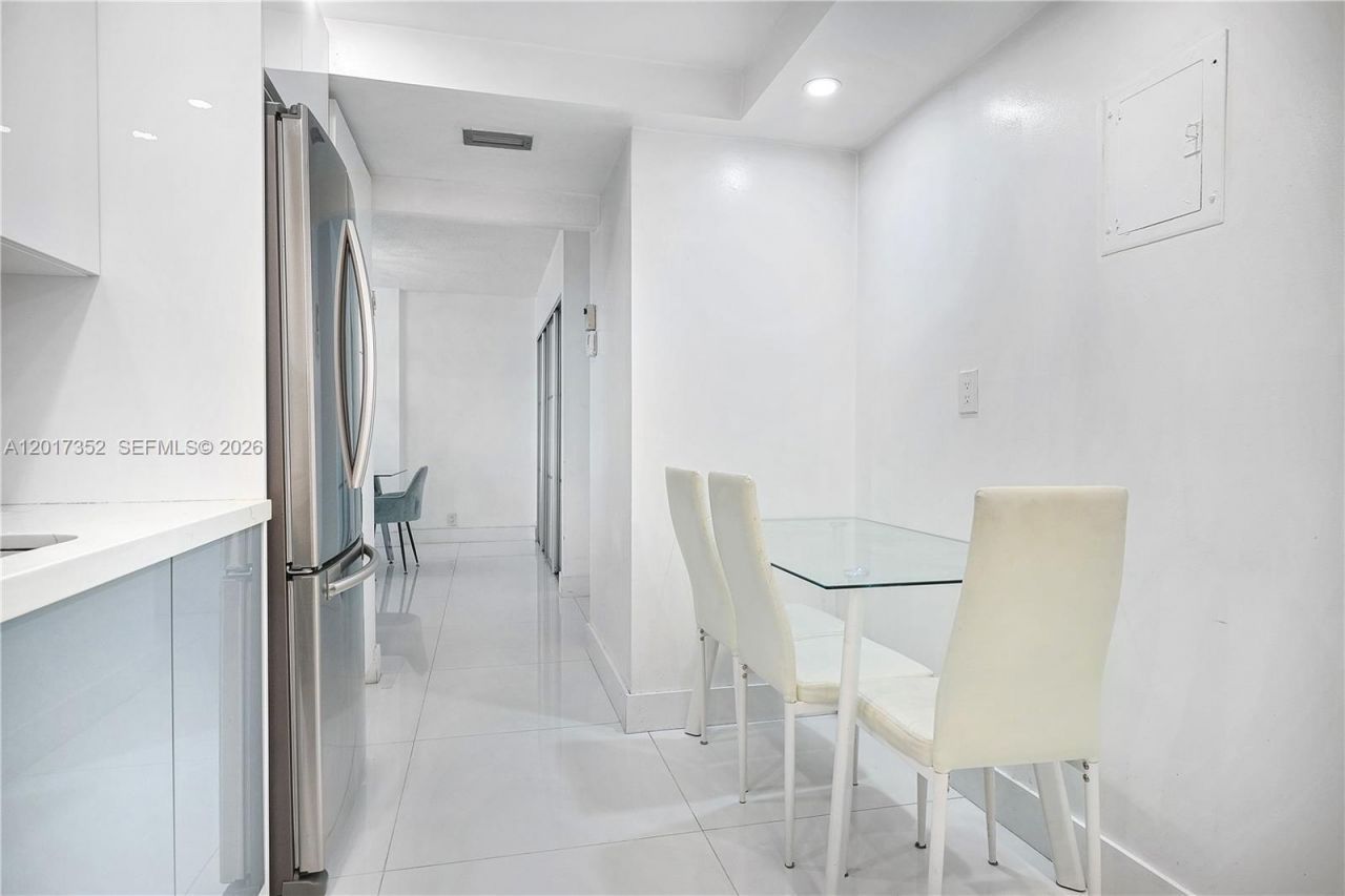 9511 Collins Ave , Unit 901, Surfside, FL 33154 Photo