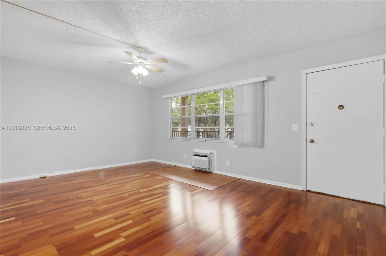 151 SW 134th Way , Unit 206N, Pembroke Pines, FL 33027 Photo