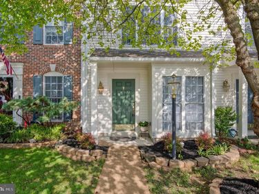 8872 STABLE FOREST PLACE , BRISTOW, VA 20136