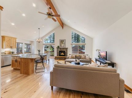 10138 Colton Creek Road, Truckee, CA 96161 Photo