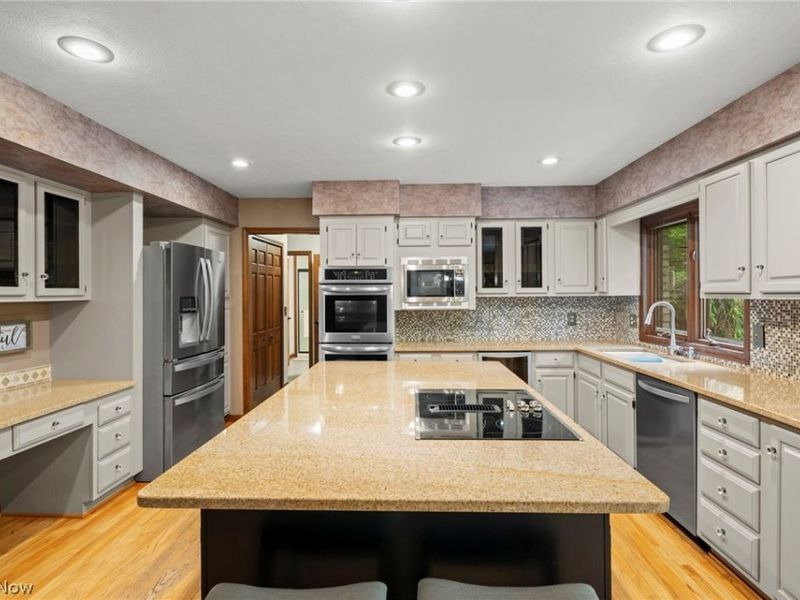19312 Ivywood Trail, Strongsville, OH 44149 Photo 16