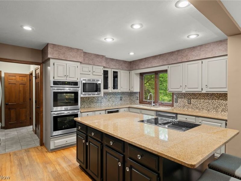 19312 Ivywood Trail, Strongsville, OH 44149 Photo 17