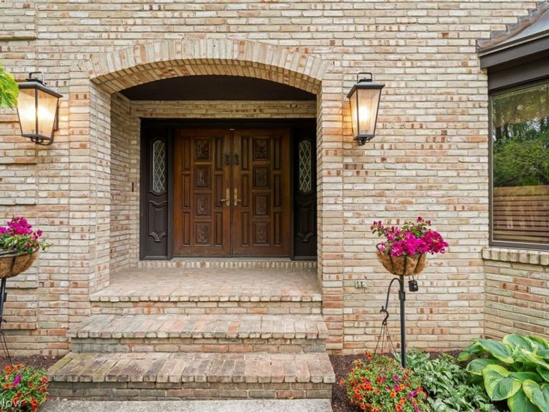 19312 Ivywood Trail, Strongsville, OH 44149 Photo 3