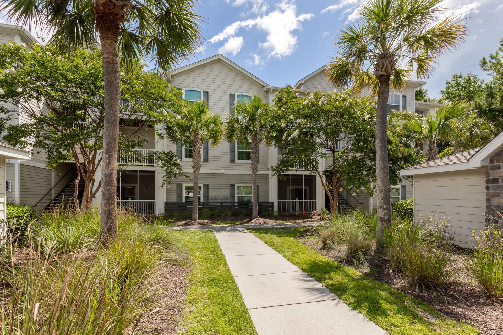 1300 Park West Boulevard Photo 4