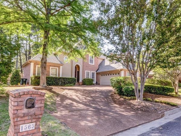 1565 MASSEY POINTE LN, Memphis, TN 38120
