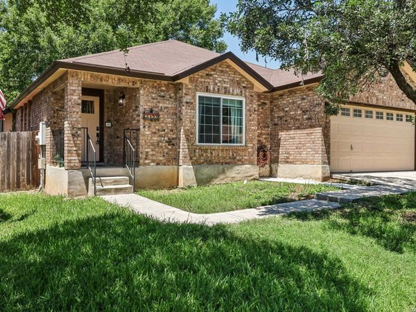3733 Davenport, Schertz, TX 78154