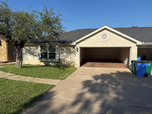 3209 Mac Arthur Ave, Unit B, Lago Vista, TX 78645