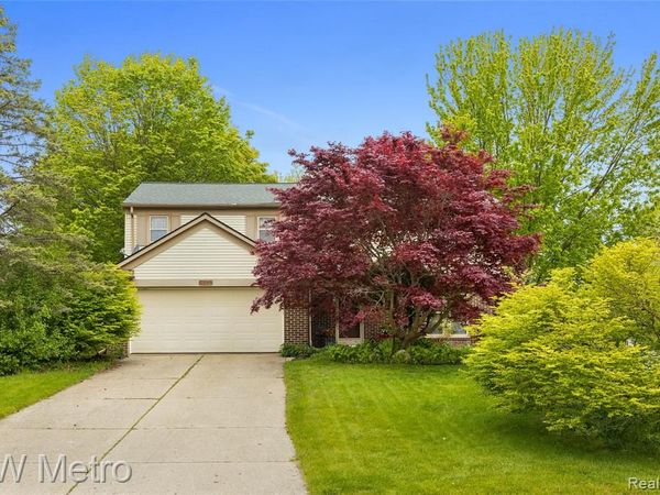 35088 Bunker Hill Drive , Farmington Hills, MI 48331