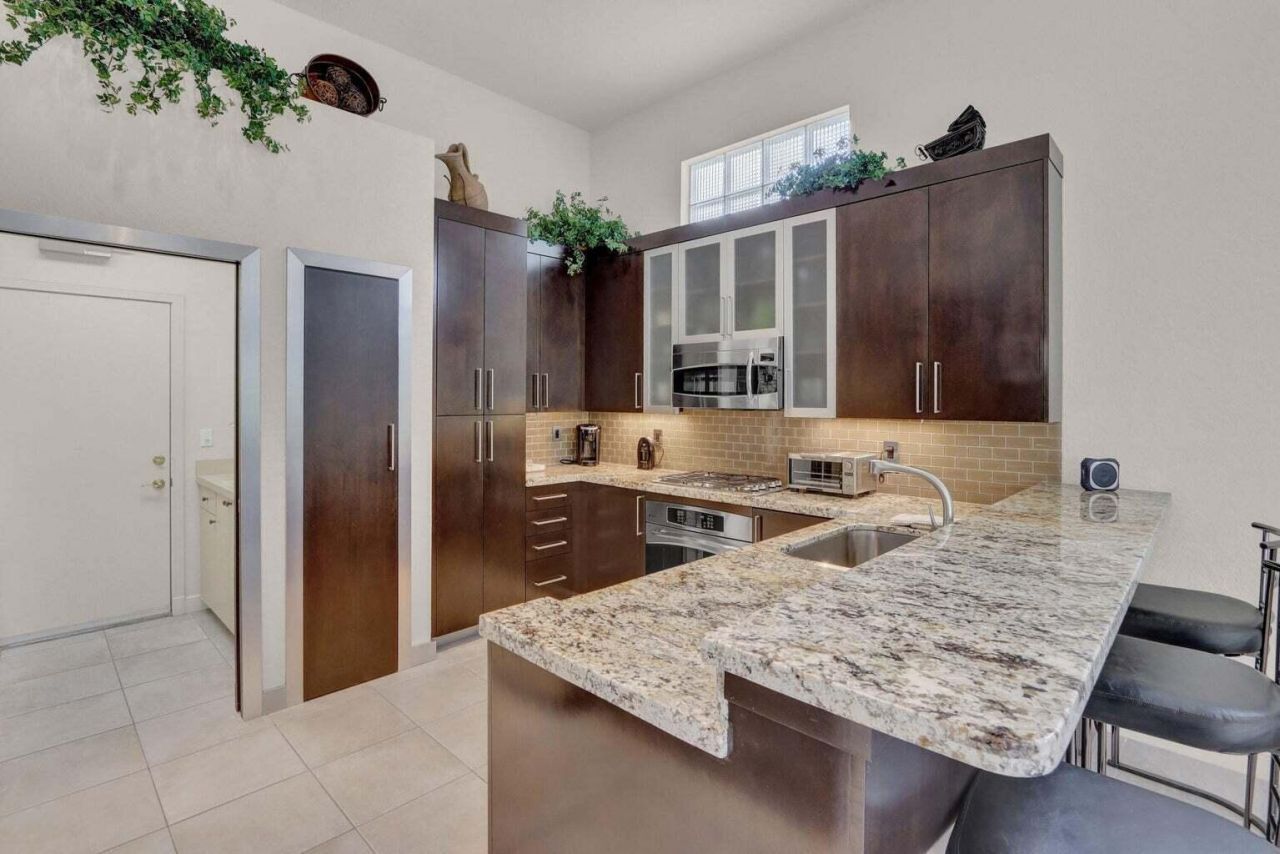 6255 NW 42nd Way, Boca Raton, FL 33496 Photo