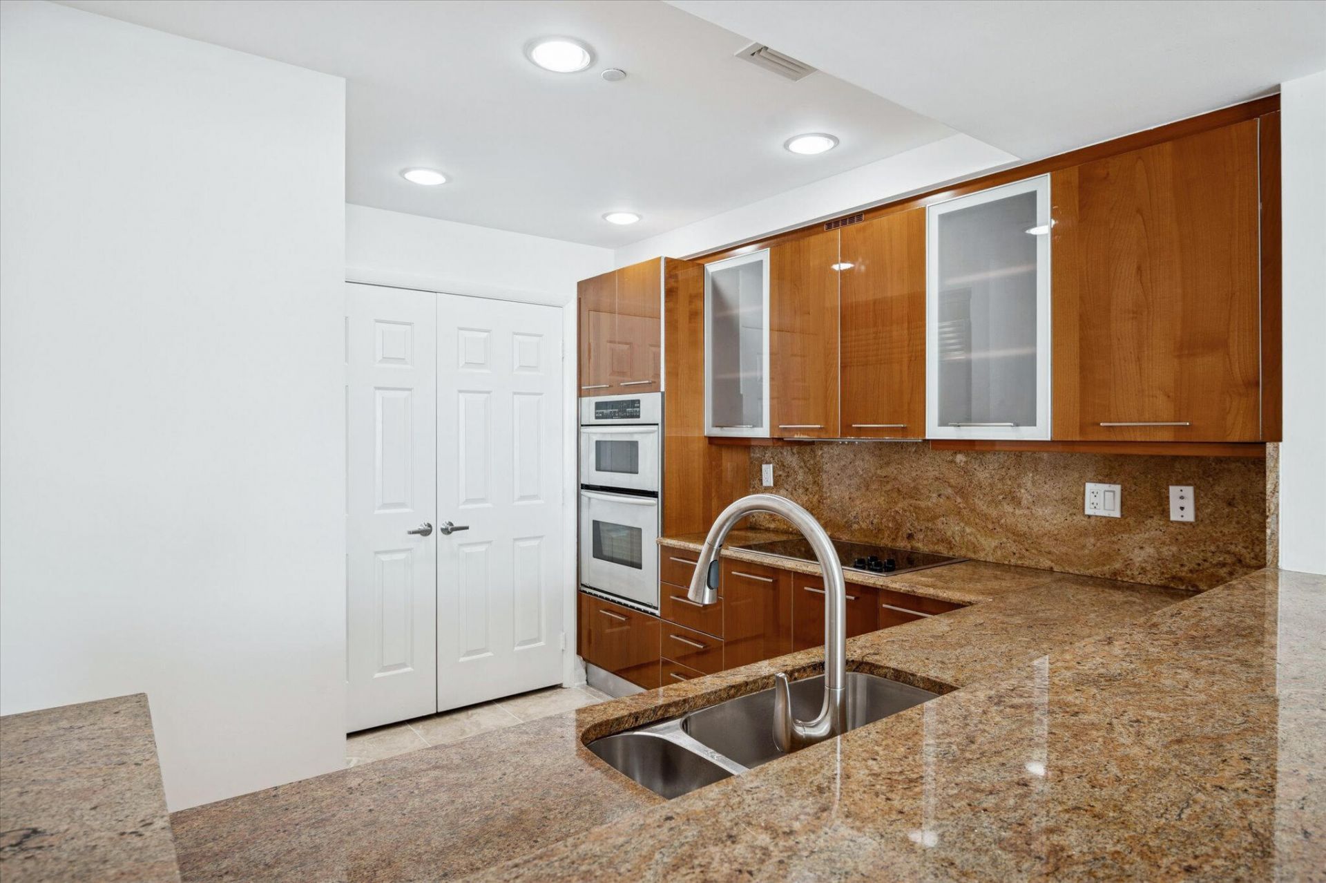 1819 SE 17th Street, Unit 901, Fort Lauderdale, FL 33316 Photo