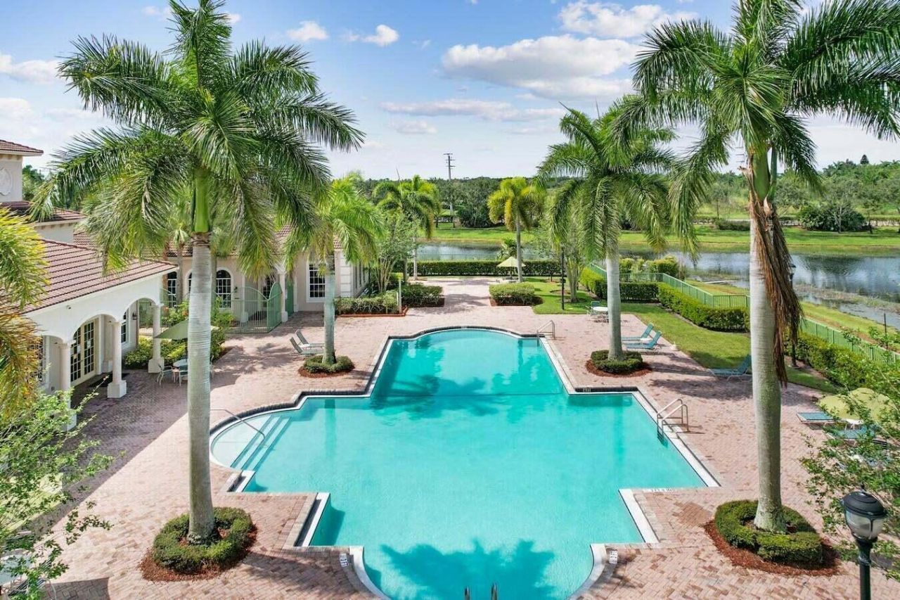 6633 Old Farm Trail, Boynton Beach, FL 33437 Photo