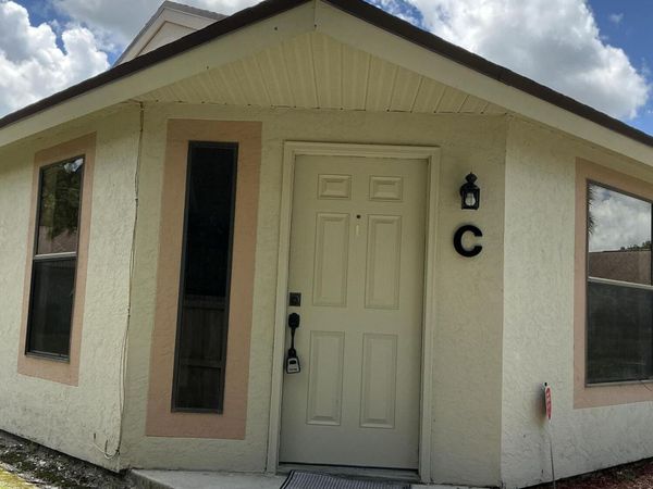 2820 Stoneway Lane, Fort Pierce, FL 34982