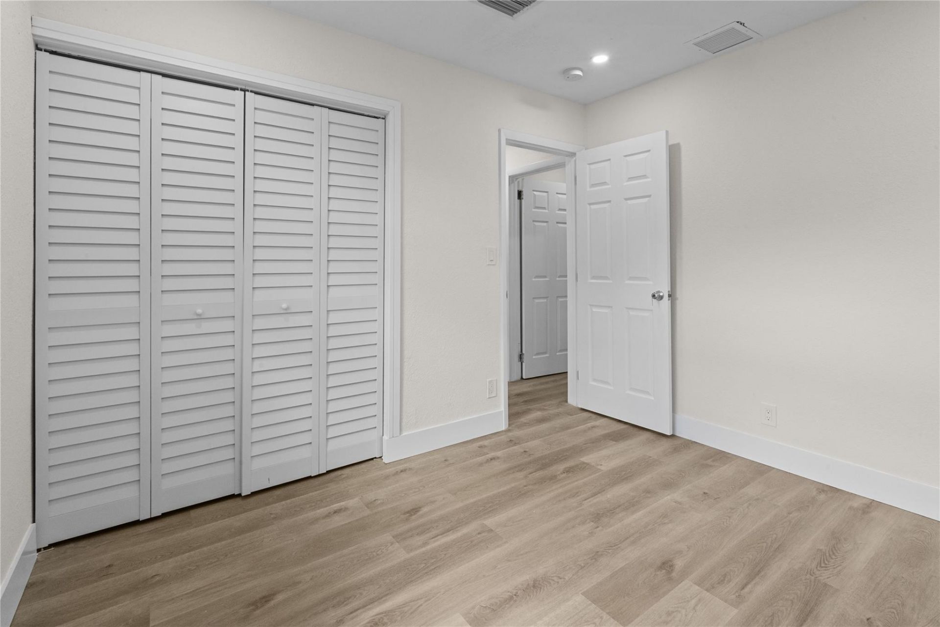 2941 NW 11th Court, Fort Lauderdale, FL 33311 Photo