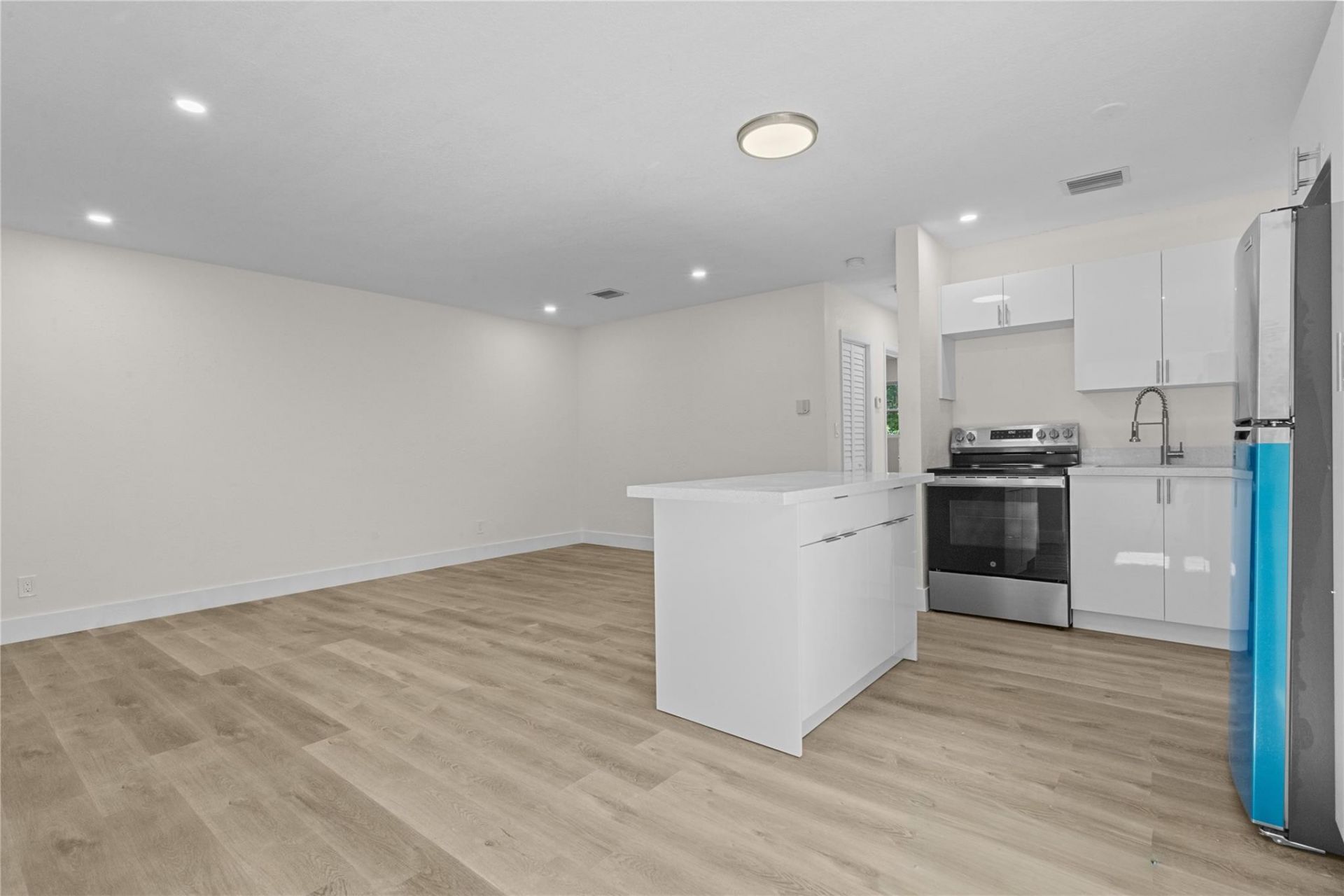 2941 NW 11th Court, Fort Lauderdale, FL 33311 Photo