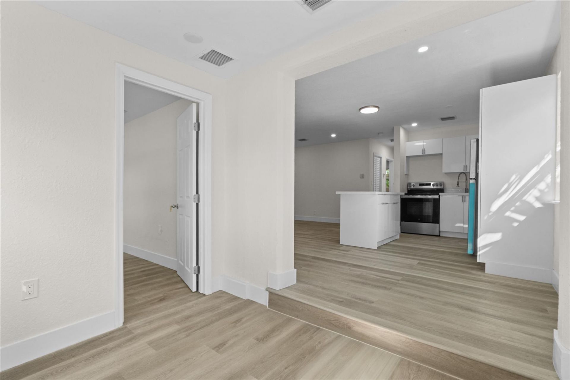 2941 NW 11th Court, Fort Lauderdale, FL 33311 Photo