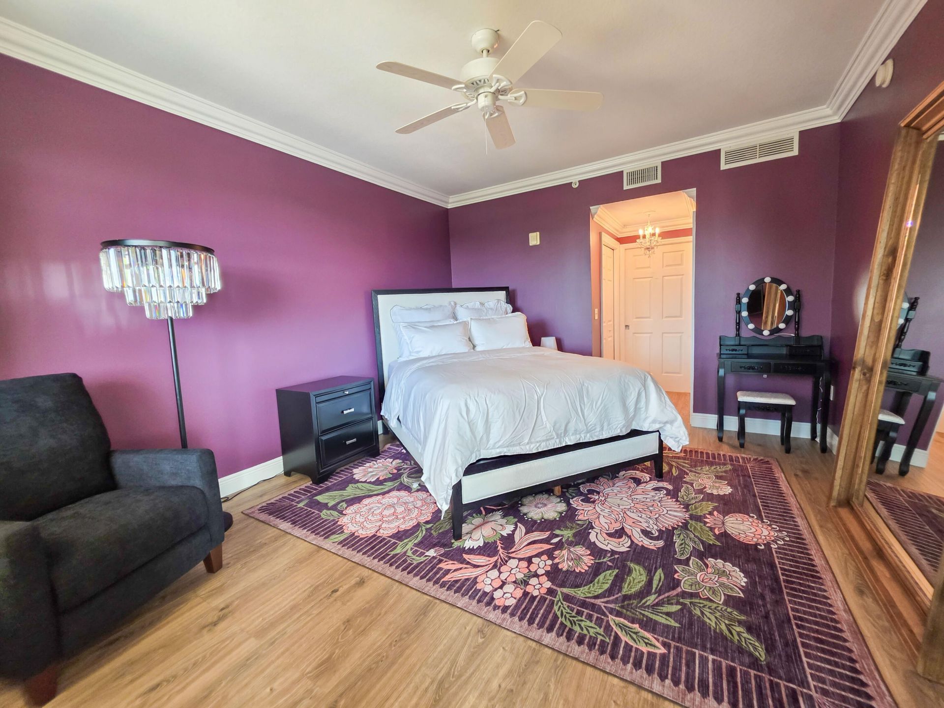 806 E Windward Way, Unit 323, Lantana, FL 33462 Photo