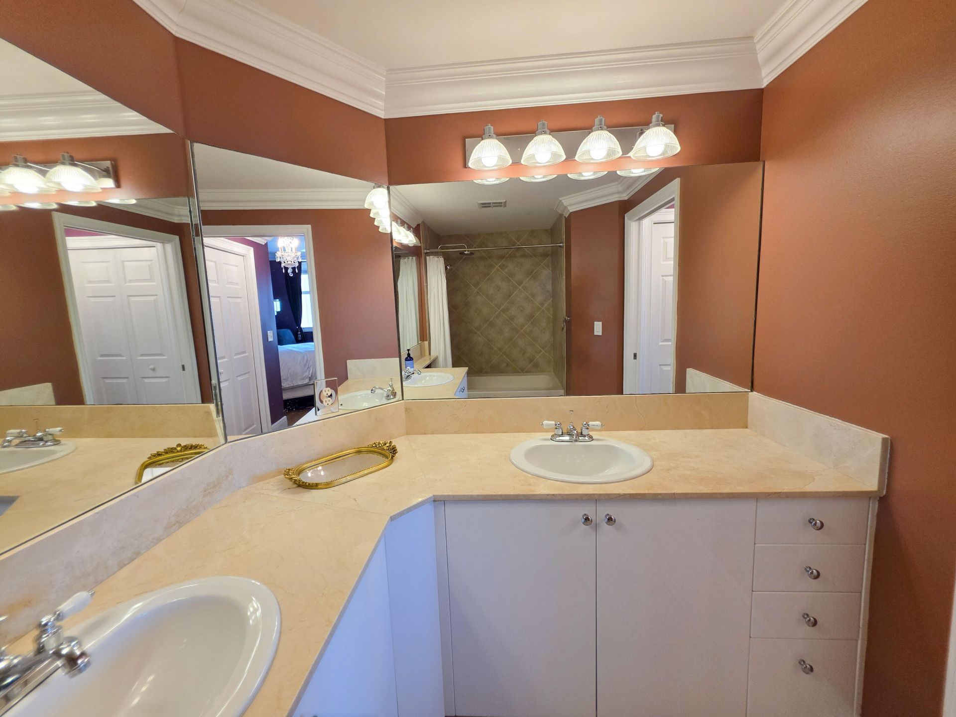 806 E Windward Way, Unit 323, Lantana, FL 33462 Photo
