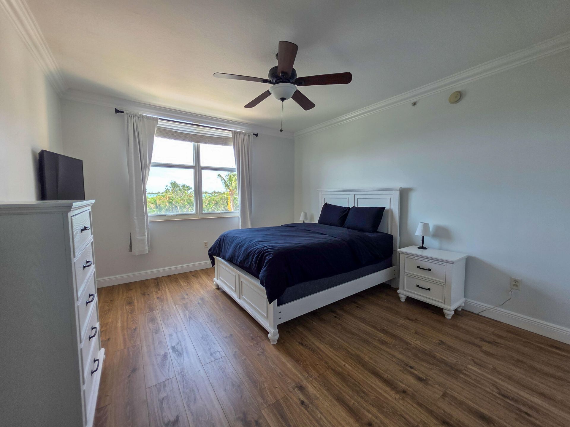 806 E Windward Way, Unit 323, Lantana, FL 33462 Photo