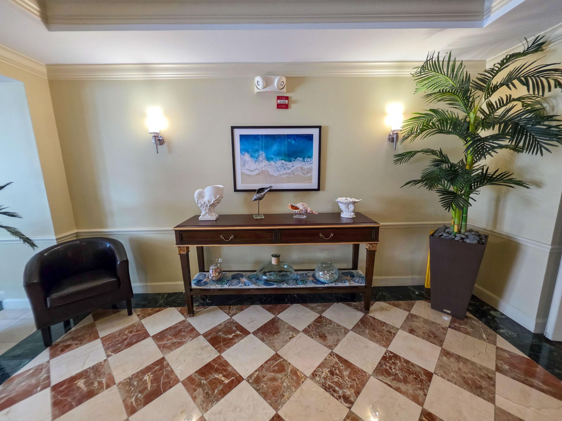 806 E Windward Way, Unit 323, Lantana, FL 33462 Photo