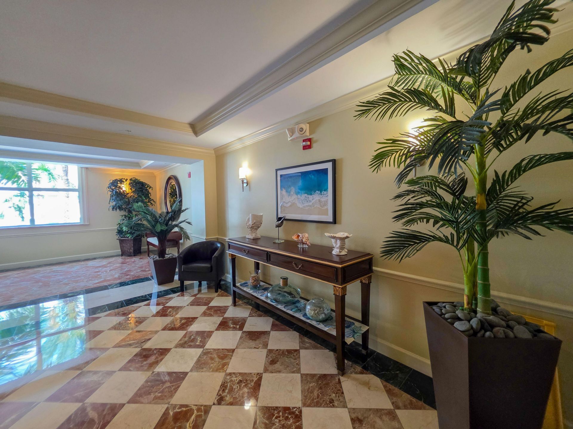 806 E Windward Way, Unit 323, Lantana, FL 33462 Photo