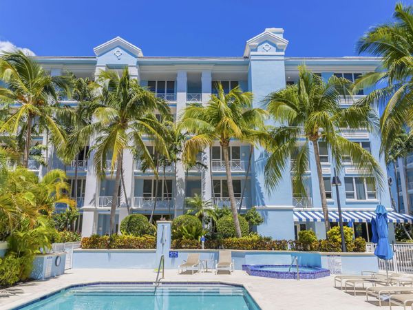701 SE 21st Avenue, Unit 204, Deerfield Beach, FL 33441