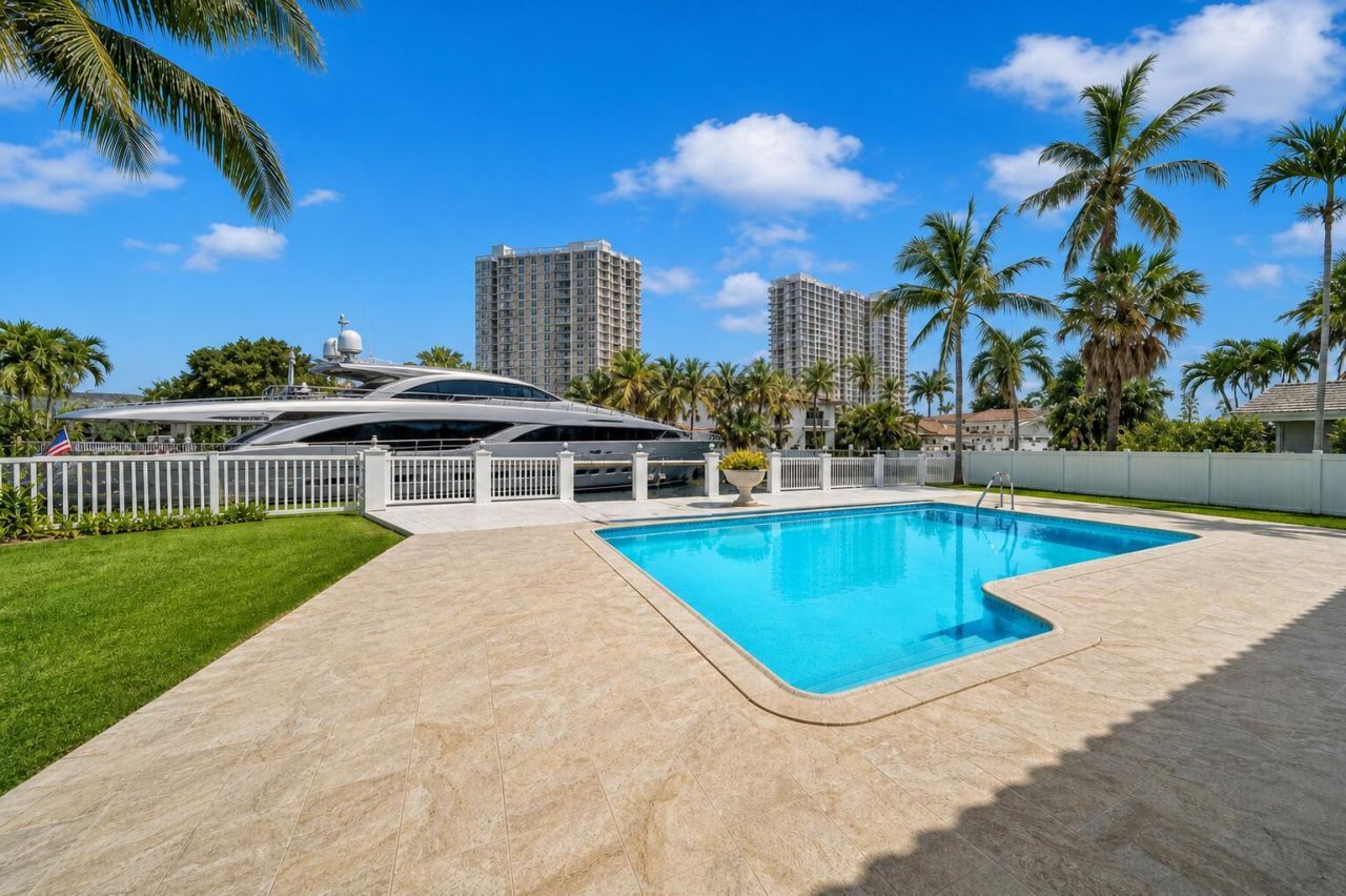 3341 NE 170th Street, North Miami Beach, FL 33160 Photo