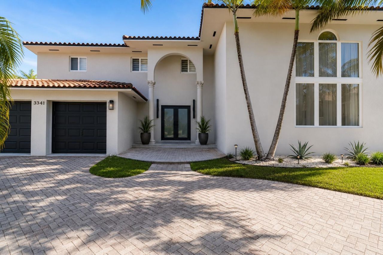3341 NE 170th Street, North Miami Beach, FL 33160 Photo