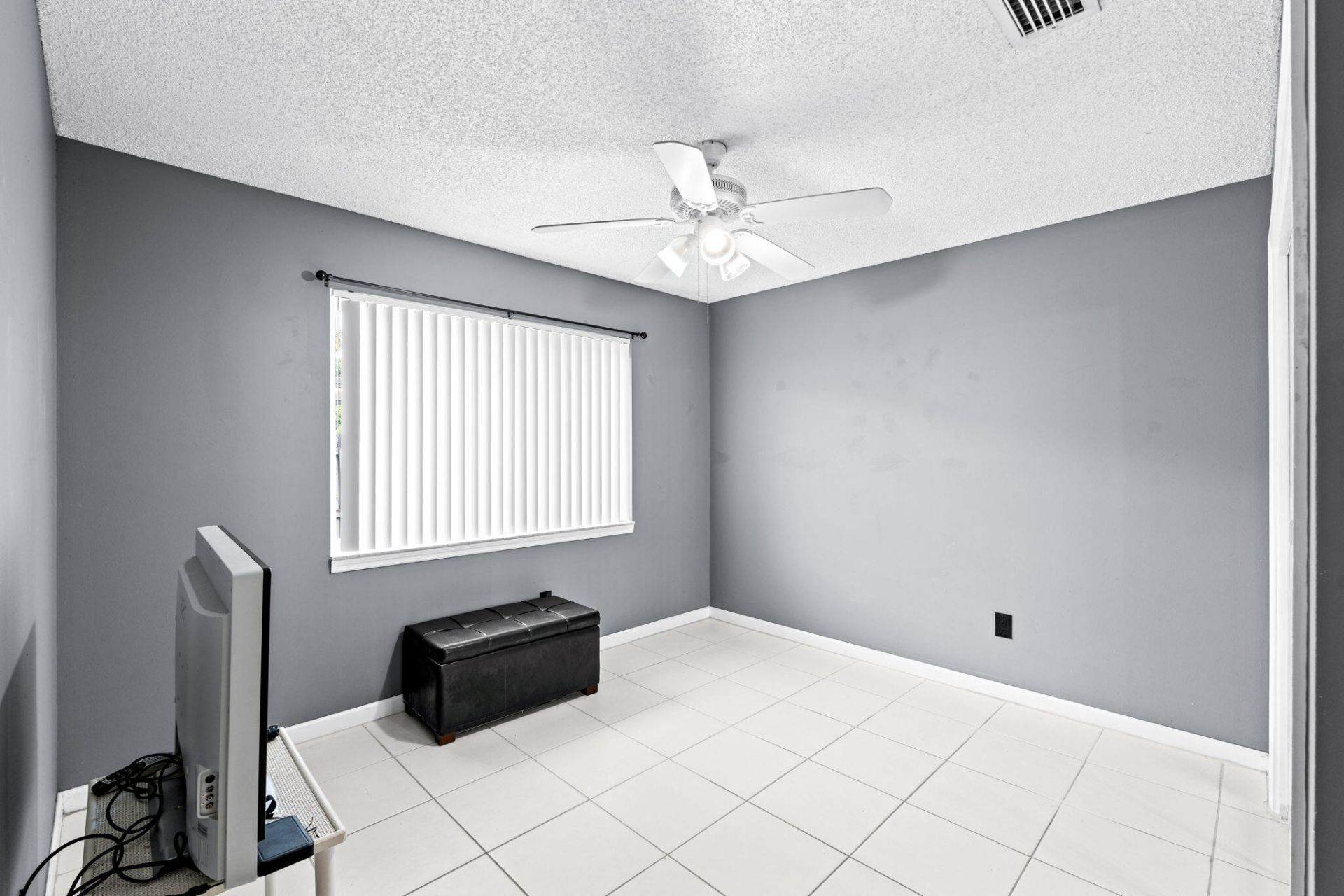 986 Cherry Lane, Wellington, FL 33414 Photo