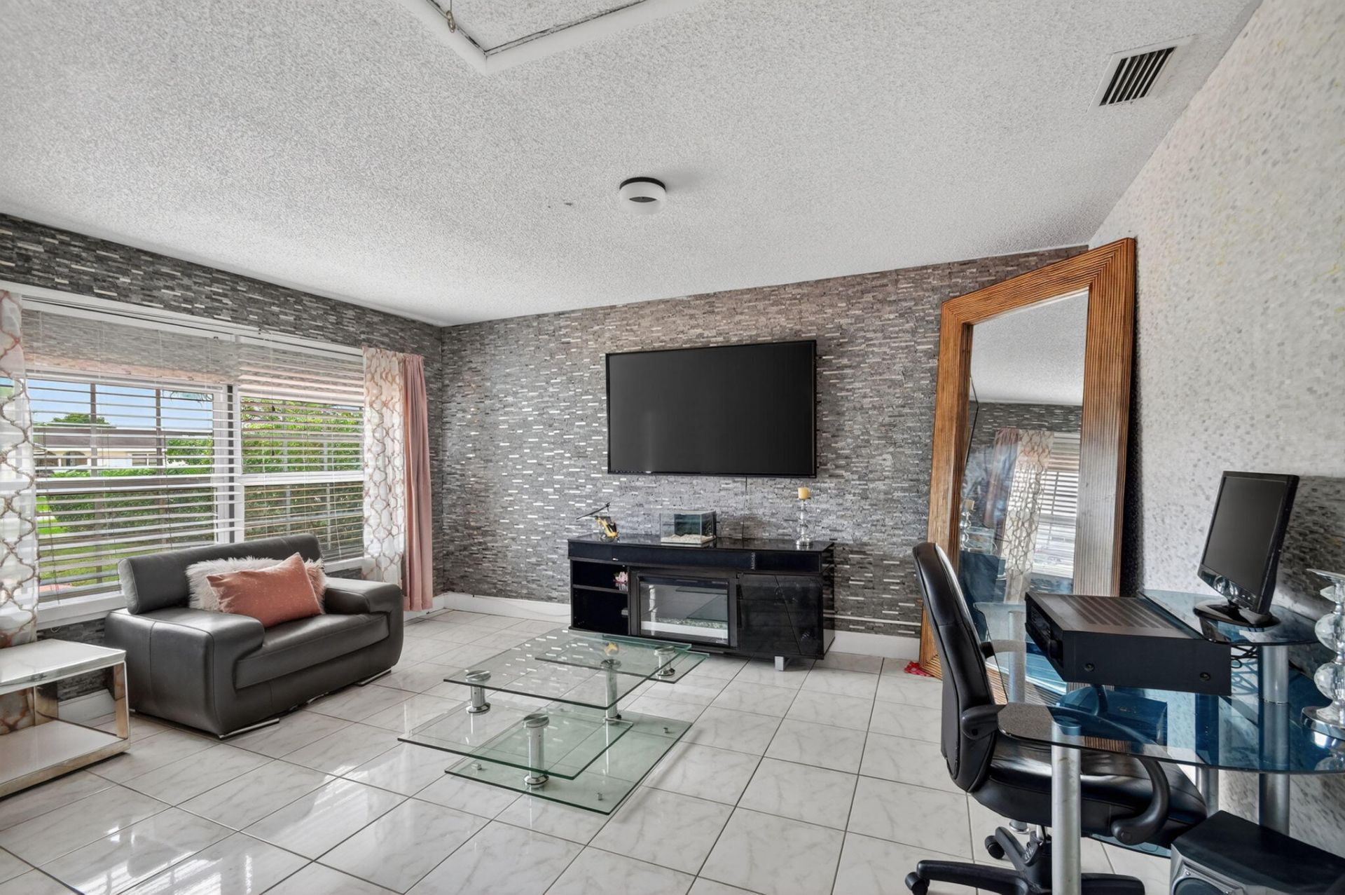 4033 Kent Avenue, Lake Worth Beach, FL 33461 Photo