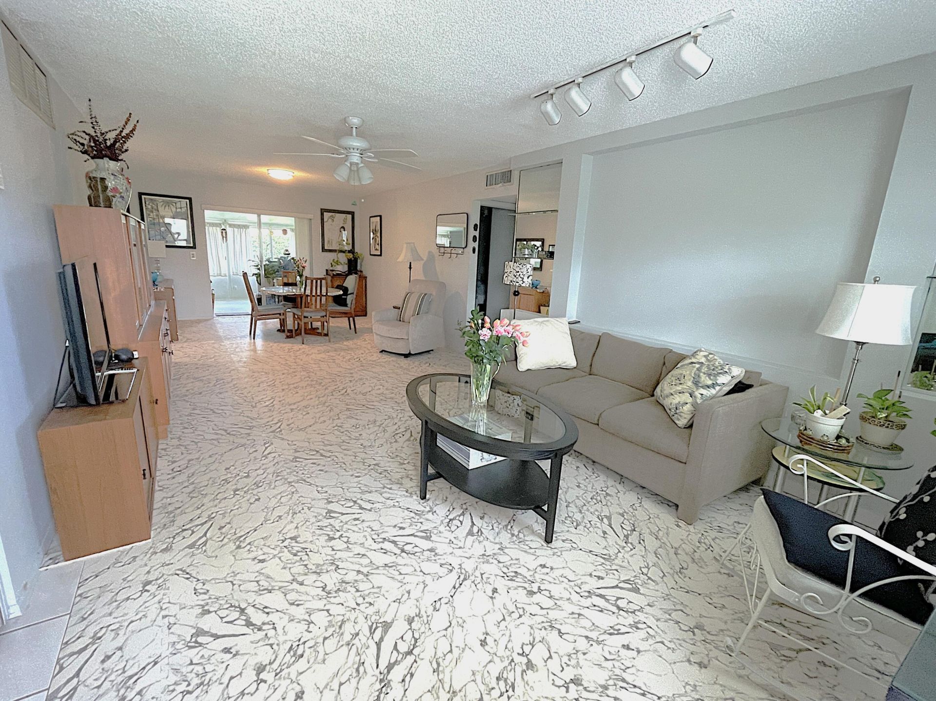 2431 Del Aire Boulevard, Unit 115-d, Delray Beach, FL 33445 Photo