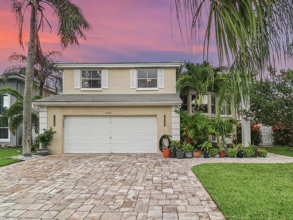 5220 NW 53rd Avenue, Coconut Creek, FL 33073