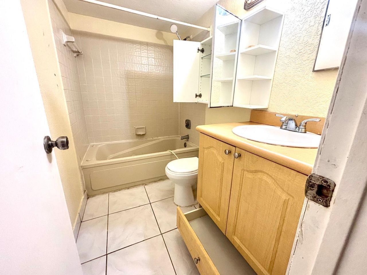 11201 SW 13th Street, Pembroke Pines, FL 33025 Photo