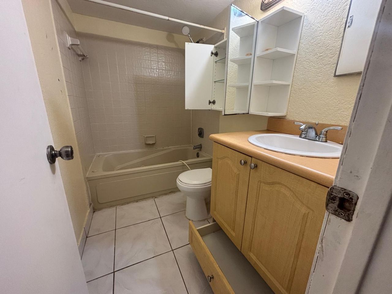 11201 SW 13th Street, Pembroke Pines, FL 33025 Photo