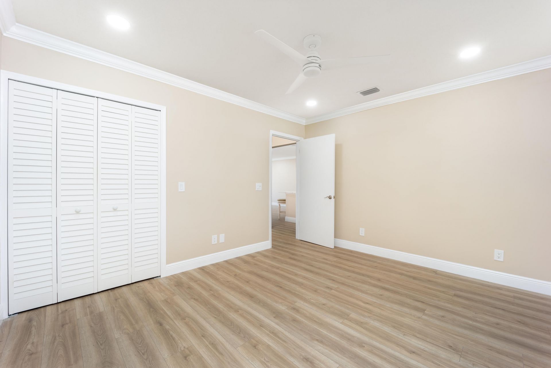 1600 SE Saint Lucie Boulevard, Unit 205, Stuart, FL 34996 Photo