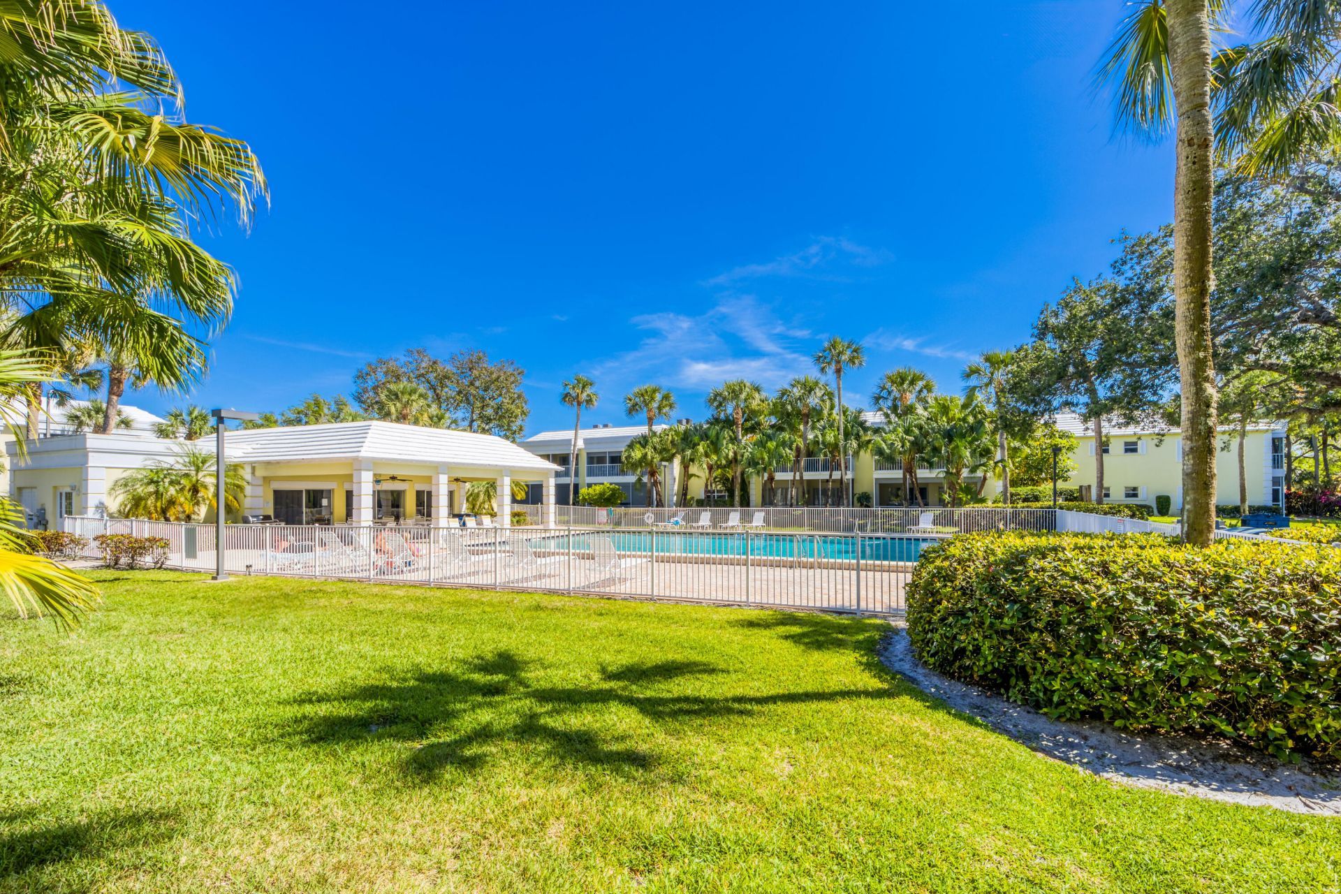 1600 SE Saint Lucie Boulevard, Unit 205, Stuart, FL 34996 Photo