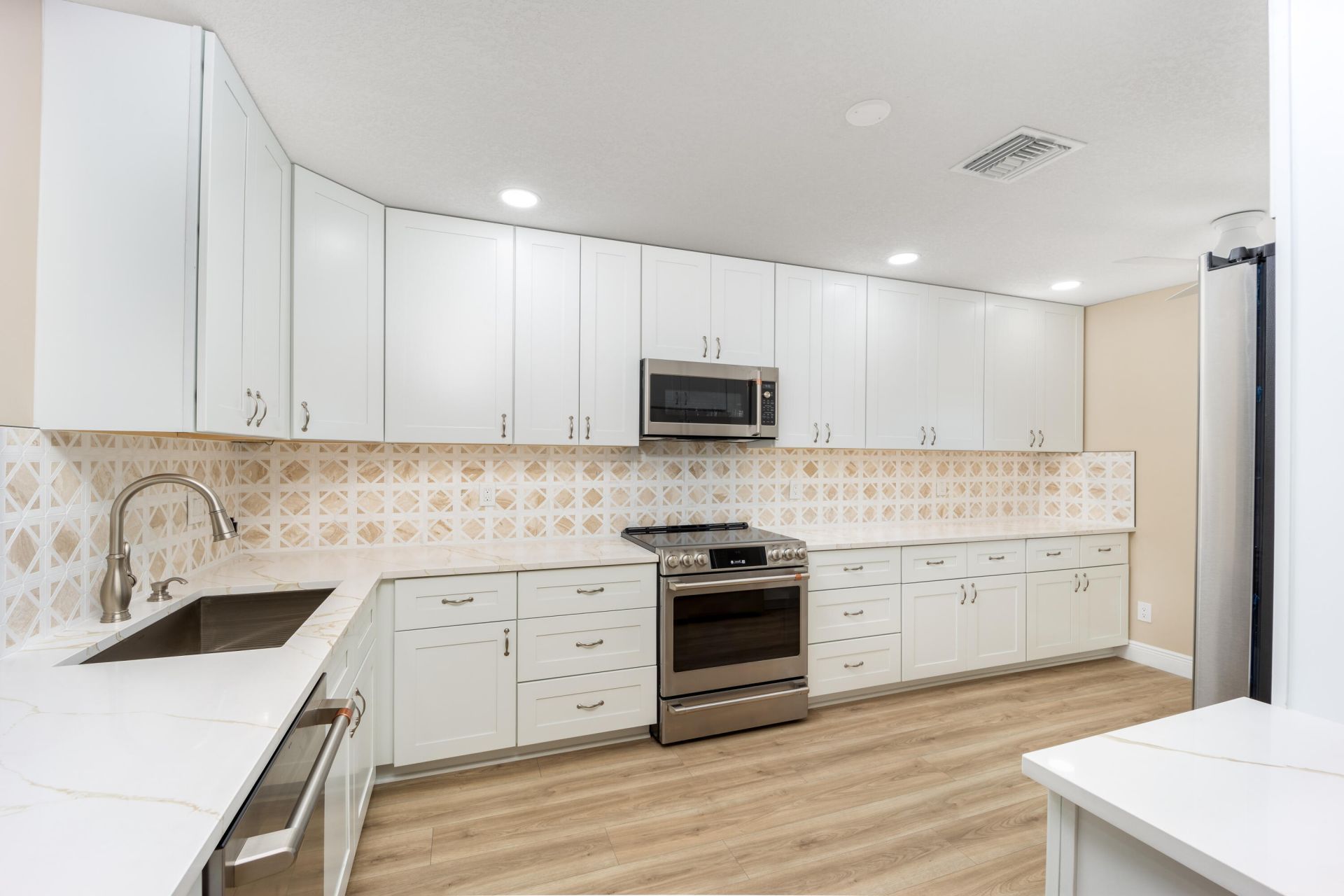 1600 SE Saint Lucie Boulevard, Unit 205, Stuart, FL 34996 Photo
