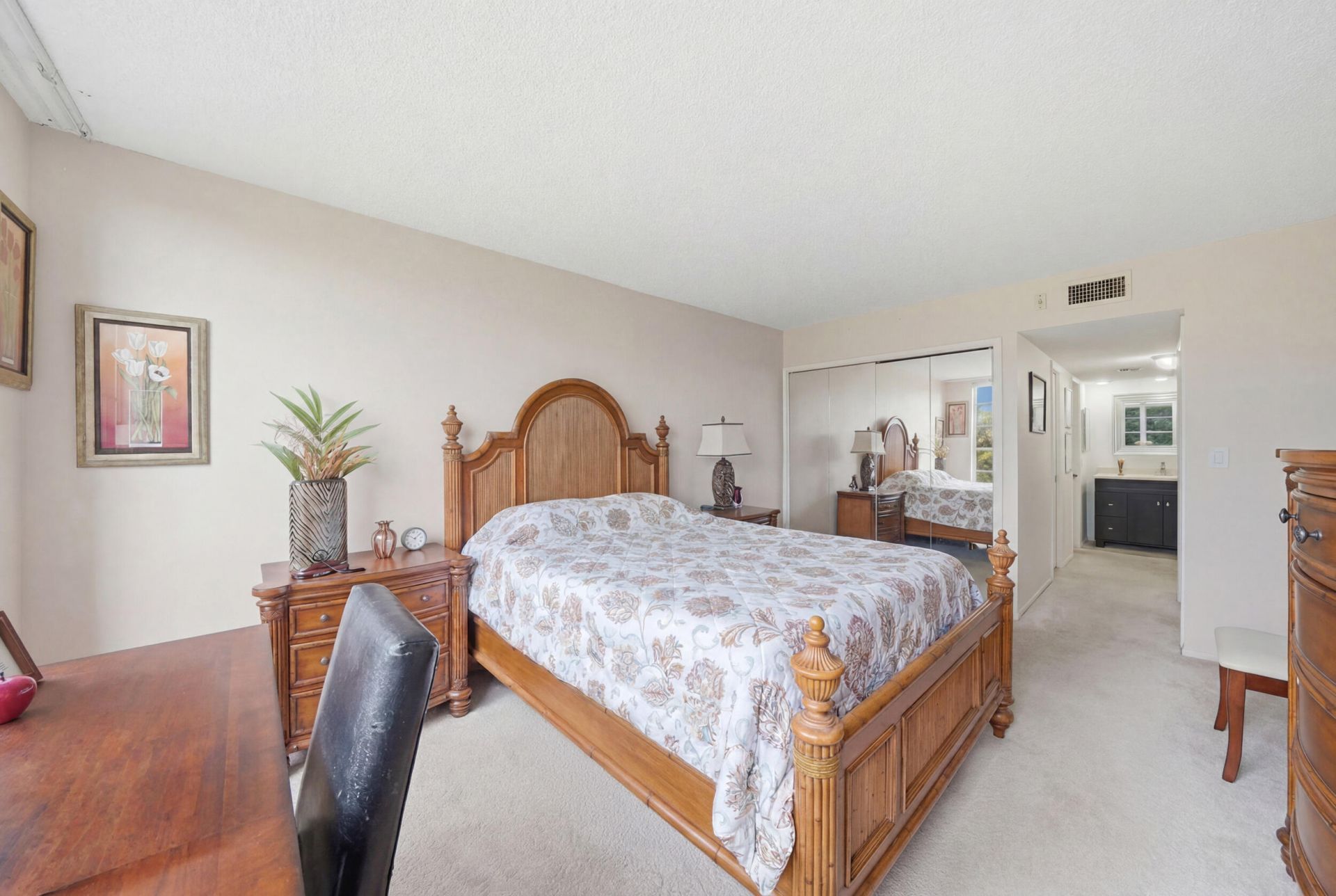 3800 Oaks Clubhouse Drive, Unit 410, Pompano Beach, FL 33069 Photo