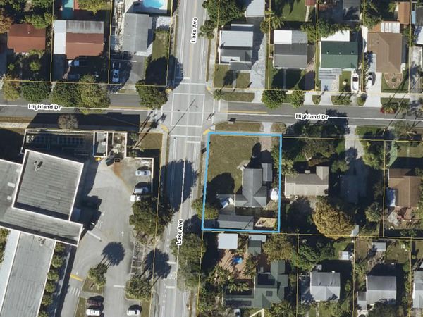 732 Highland Drive, West Palm Beach, FL 33405