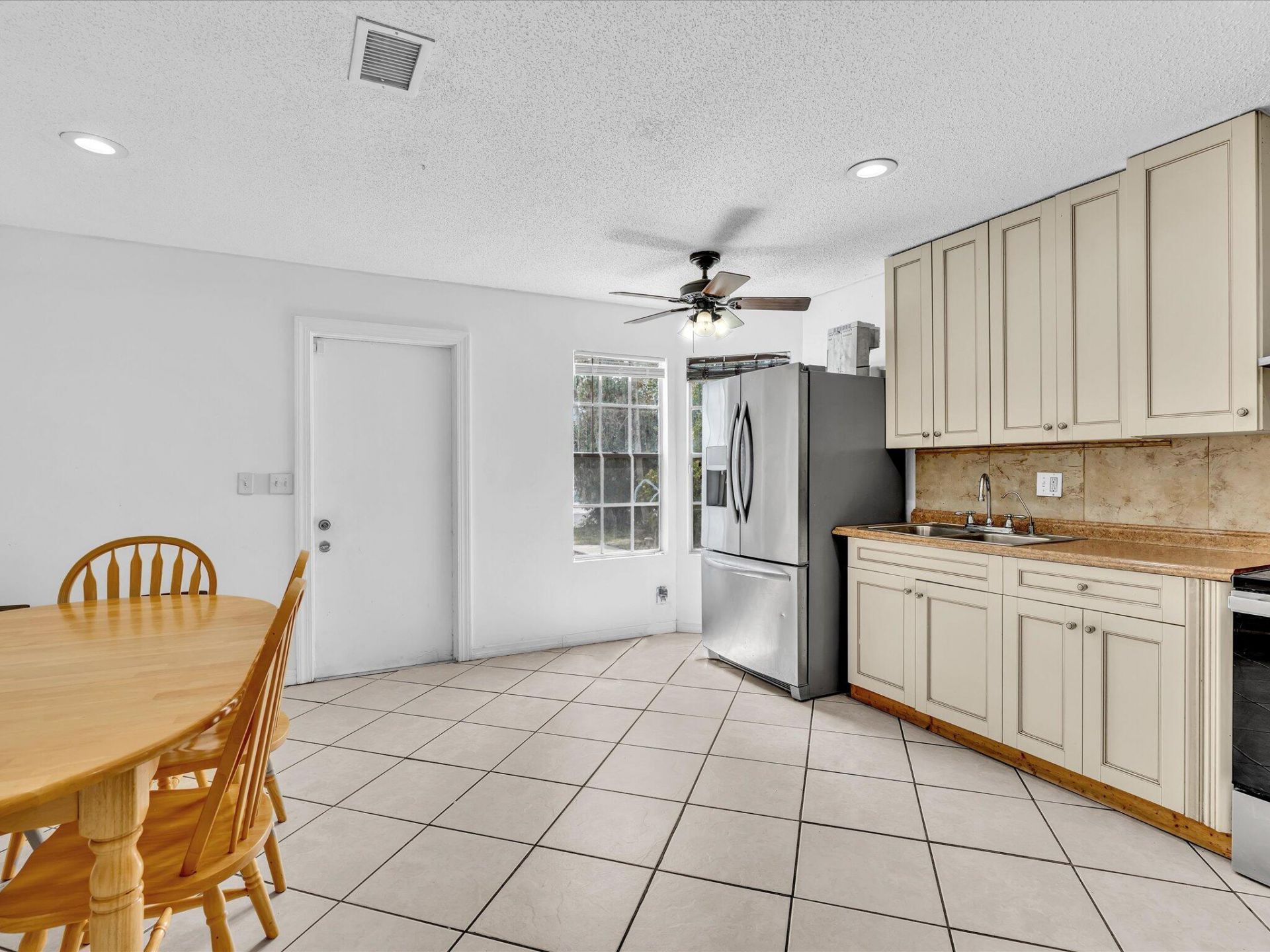 5610 Dewberry Way, West Palm Beach, FL 33415 Photo