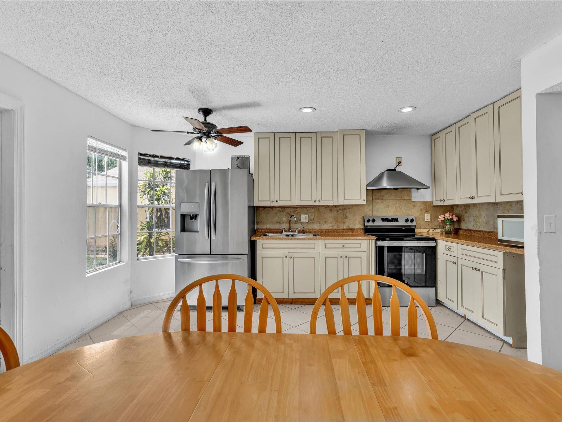5610 Dewberry Way, West Palm Beach, FL 33415 Photo
