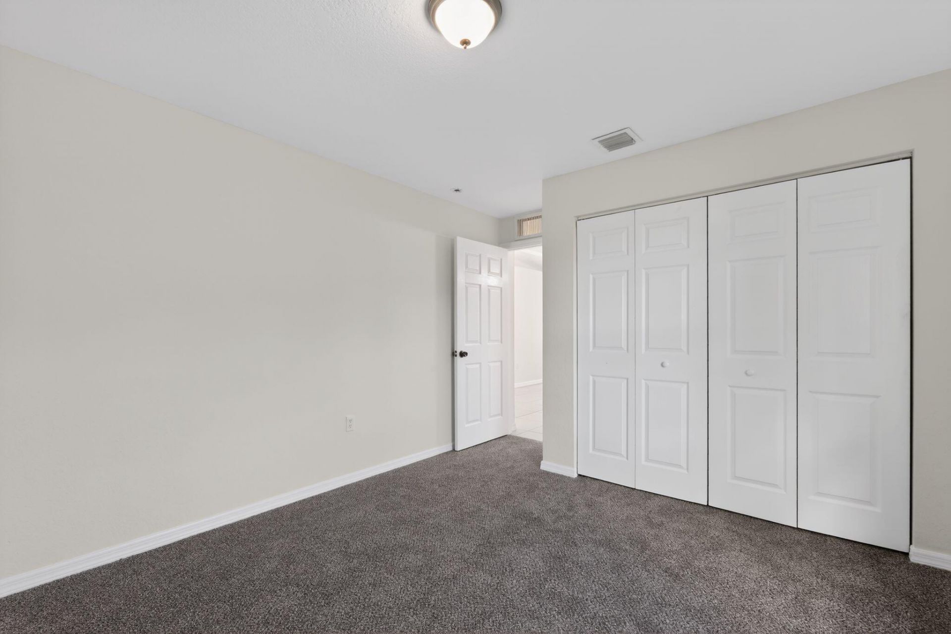 138 Dabou Loop, Belle Glade, FL 33430 Photo