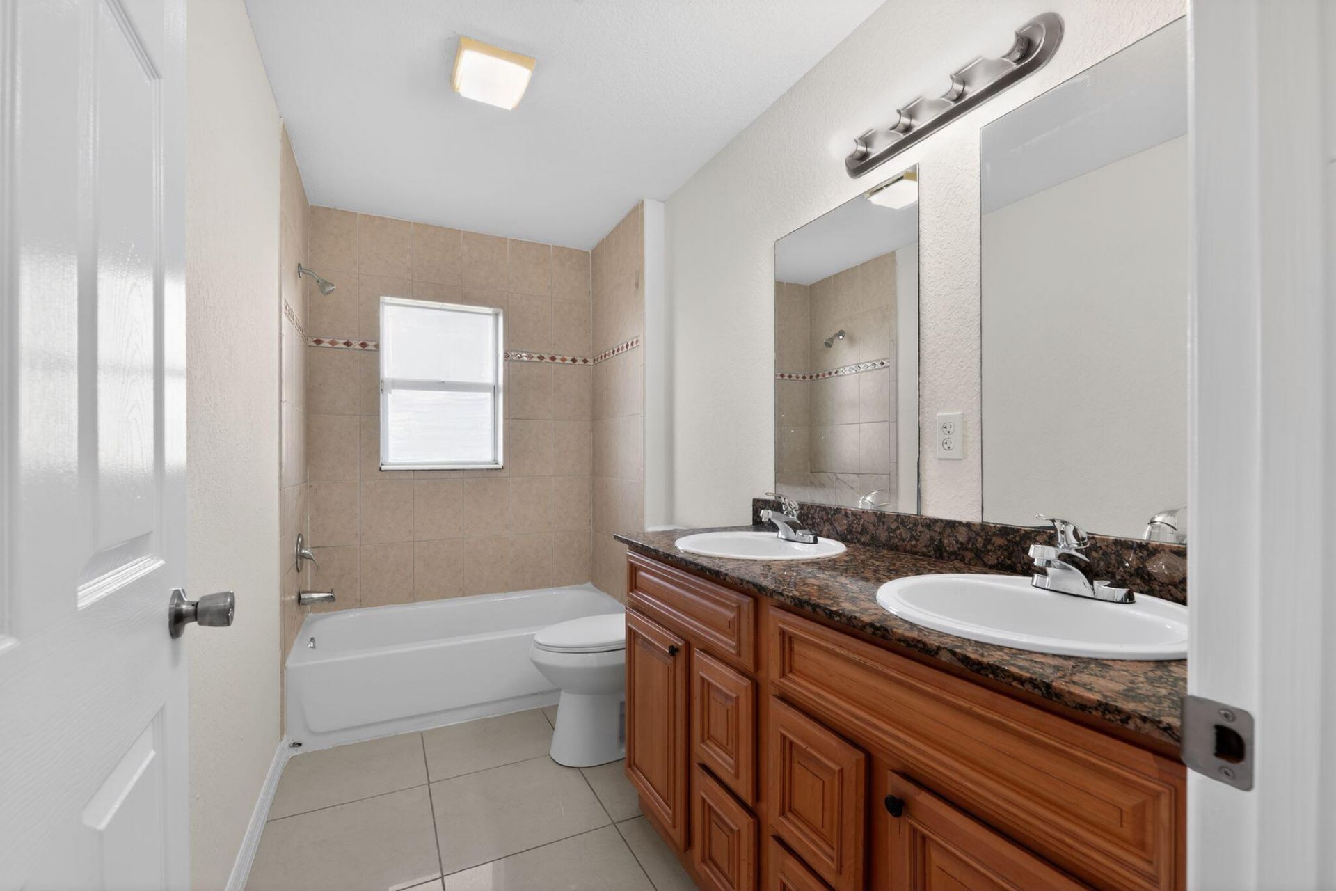 138 Dabou Loop, Belle Glade, FL 33430 Photo