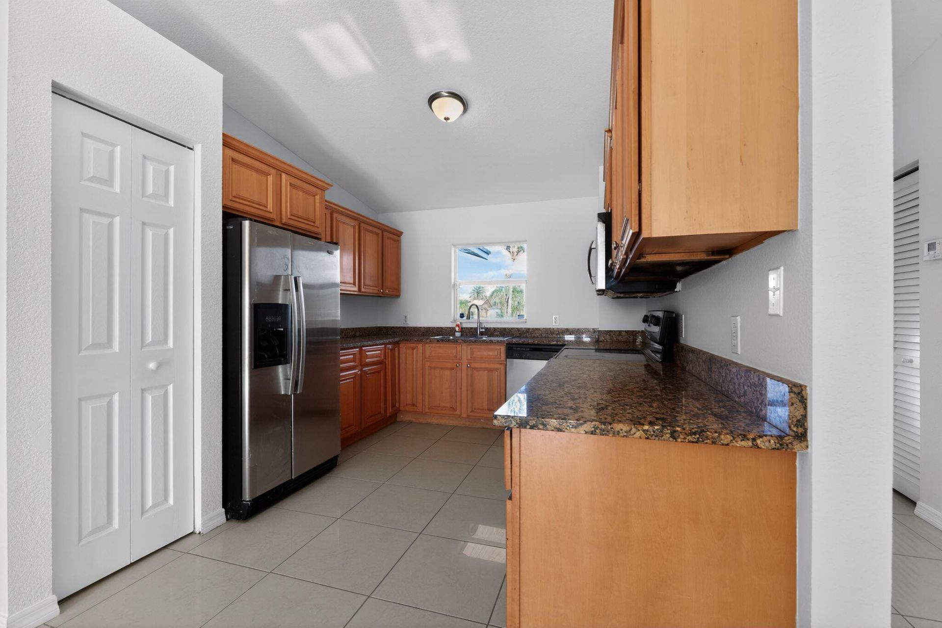 138 Dabou Loop, Belle Glade, FL 33430 Photo